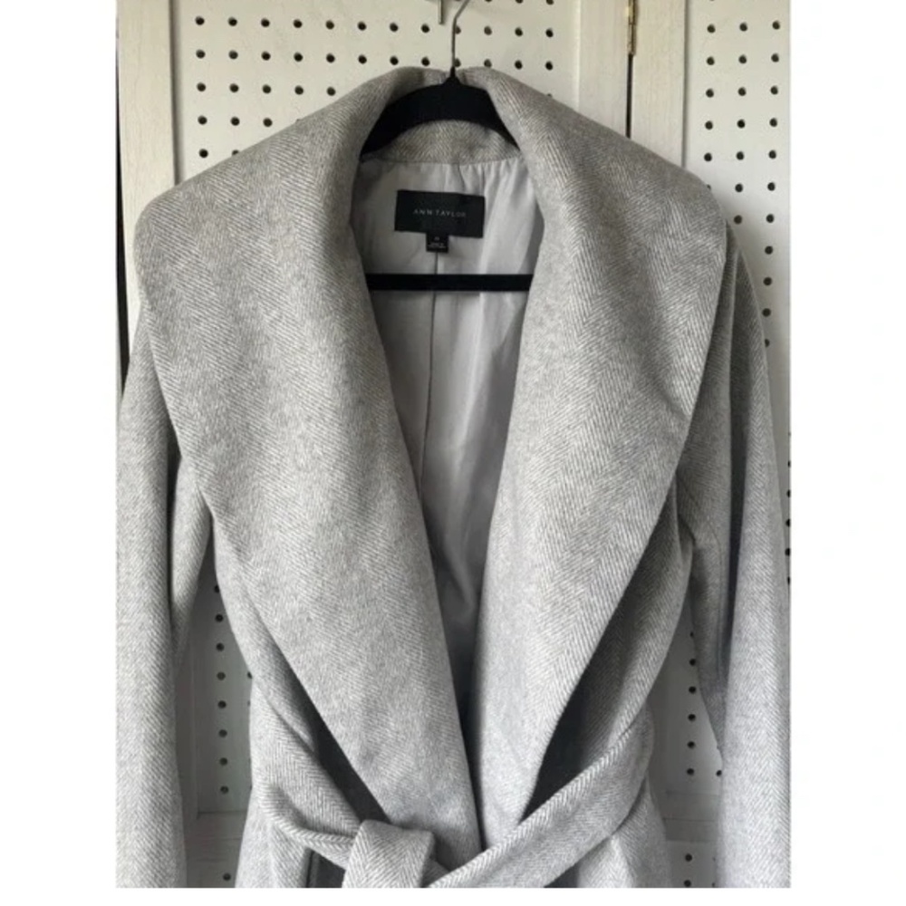 Ann Taylor Gray Peacoat Shawl Collar Wrap Wool Blend Belted Coat Jacket Women XS - Picture 2 of 10